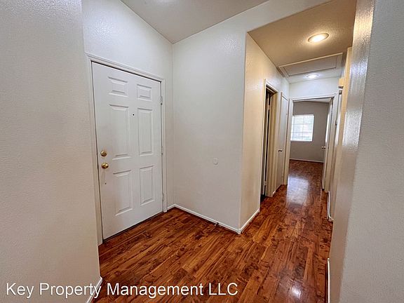 3rd image of 6042 Cape Clairmont Ct