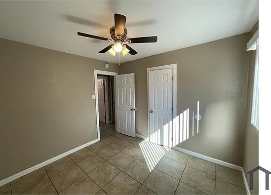 845 E Fredricks St #845 — Photo 6