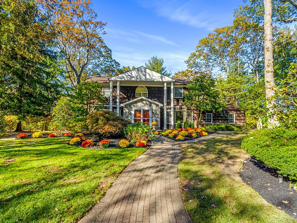 29 Winter Lane, Dix Hills, NY 11746 | Zillow