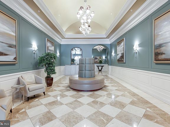 2nd image of 1915 Towne Centre Blvd Unit 601