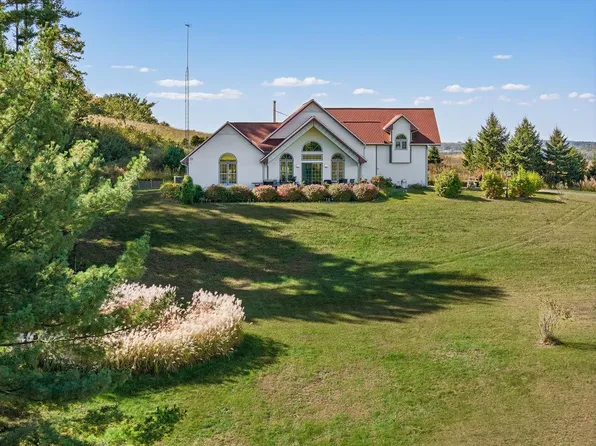 S1063 State Highway 58, La Valle, WI 53941
