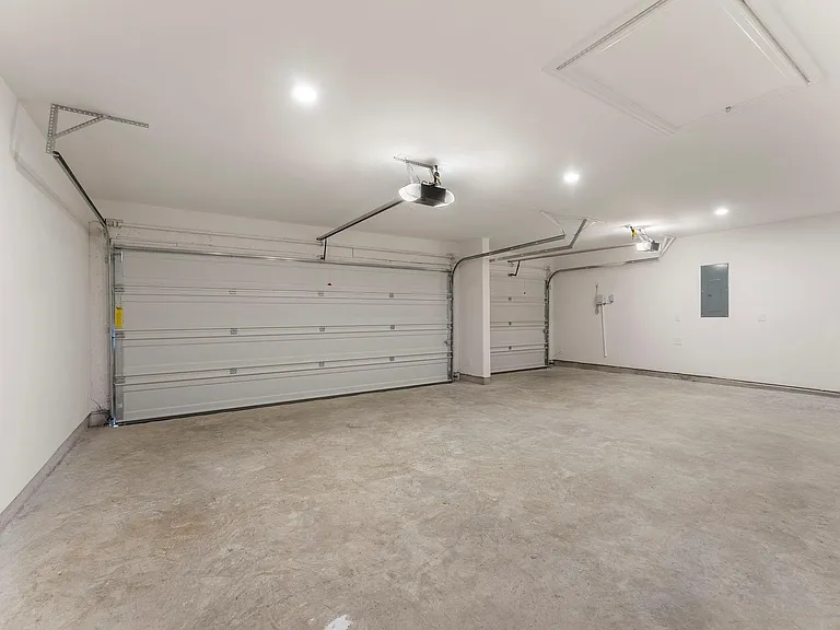 26545 Pioneer Pointe Ct — Photo 34