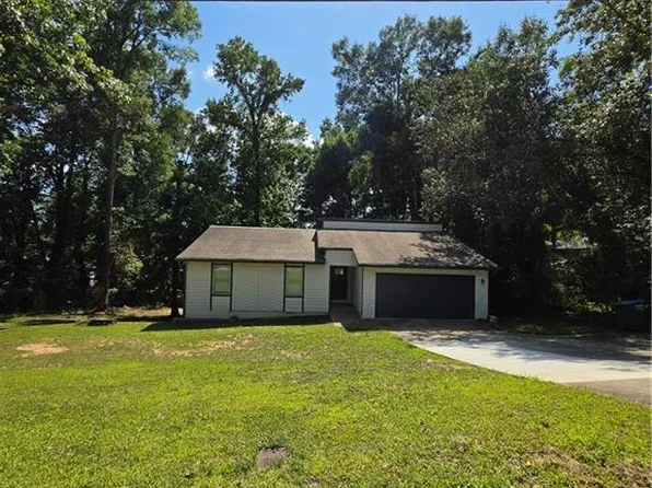 3321 Border Dr, Stone Mountain, GA 30087