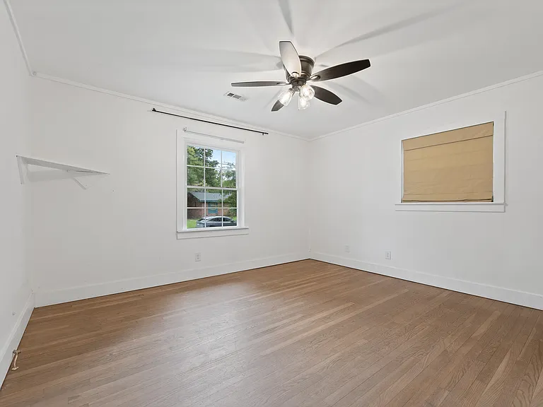 1215 Byron Rd — Photo 18