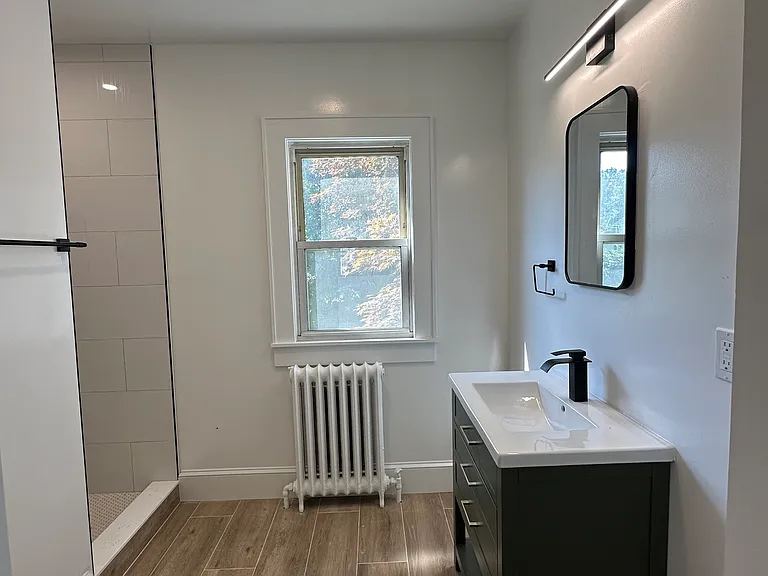 18 Parker Ave — Photo 11