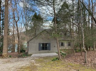 860 Fox Ridge Ln, Caryville, TN 37714