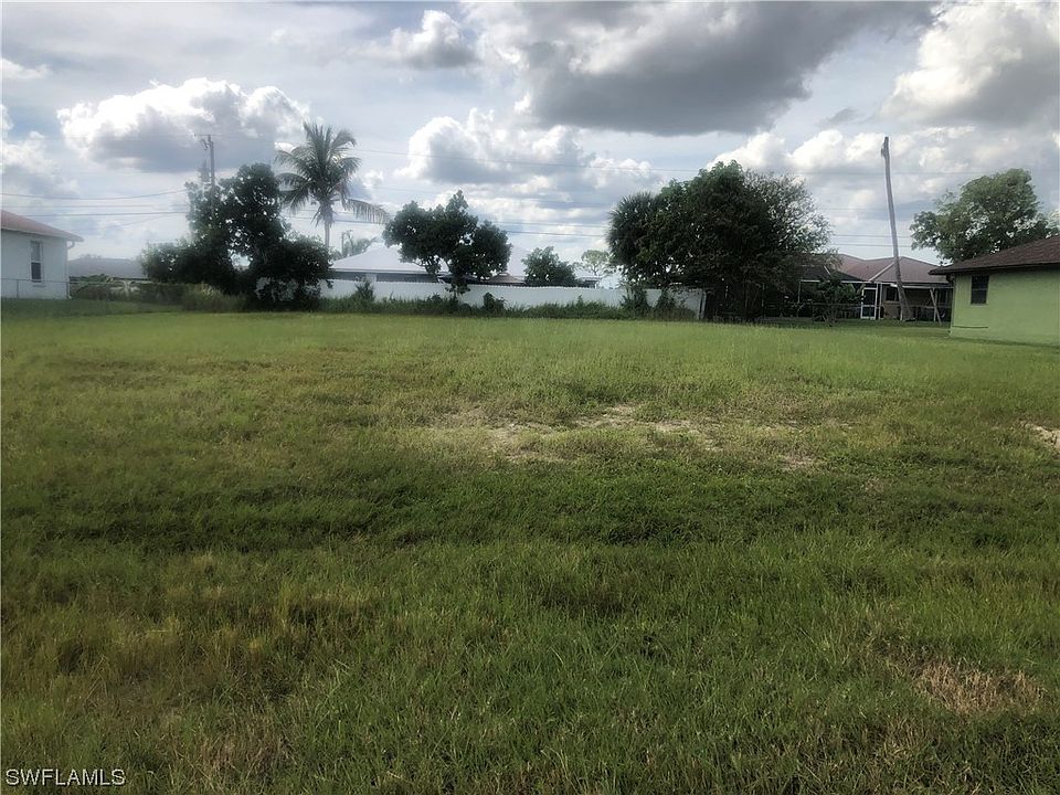 1st image of 202 NE 9th Ct