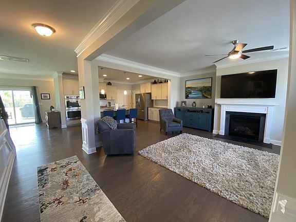 3rd image of 8808 Cantrell Way