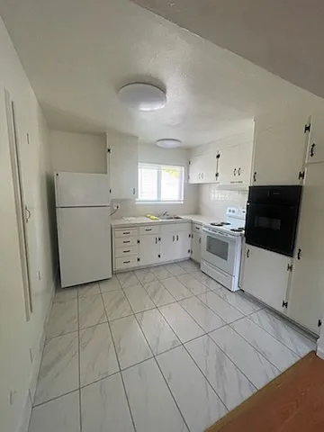 560 S 10th St — Photo 19
