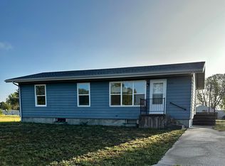 1414 Park St, Imperial, NE 69033