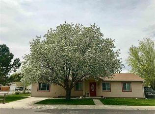 301 Tamarisk Ct, Fruita, CO 81521