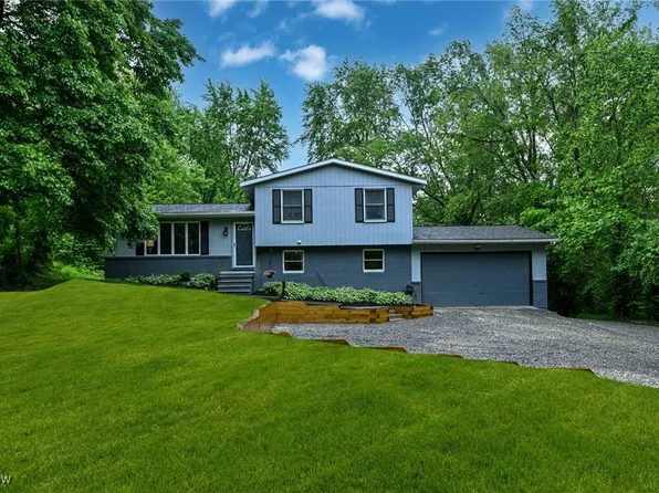 3576 Ellen Dr, Akron, OH 44312