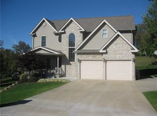 53901 Austin Dr, Bridgeport, OH 43912