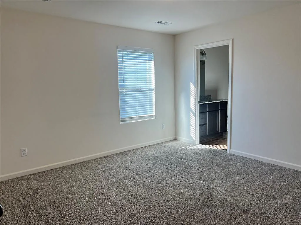 824 South Parrot Lane - 1 — Photo 3