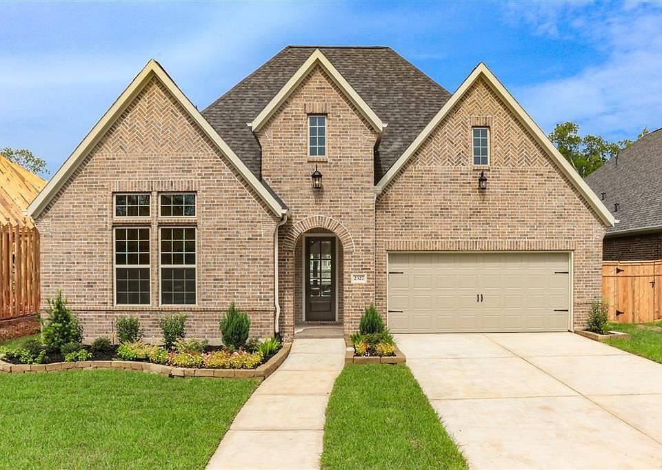 1st image of 2327 Twin Rose Dr