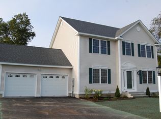 3 Claire St #78, Merrimack, NH 03054