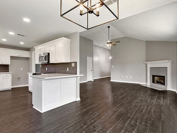 2nd image of 10948 Woodhaven Dr