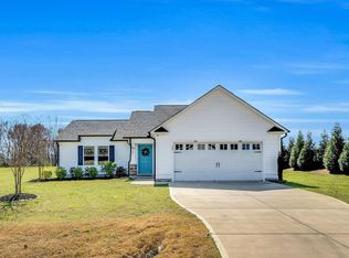 28 Sandcastle Ln, Four Oaks, NC 27524