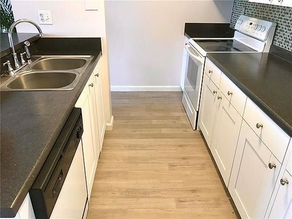 4th image of 701 NW 19th St APT 505