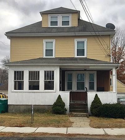 1st image of 34 Willow St #2