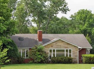 724 Coshocton Ave, Mount Vernon, OH 43050