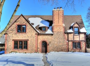 4432 N Farwell Ave, Shorewood, WI