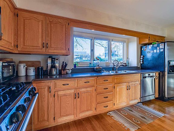 4th image of 5803 Woodcreek Ln