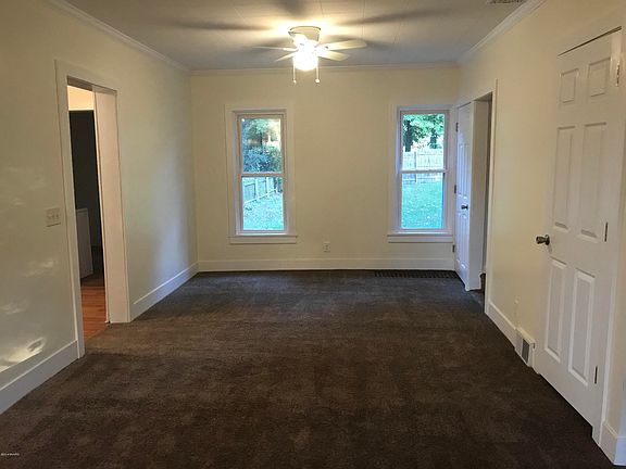 5th image of 303 Beckwith St