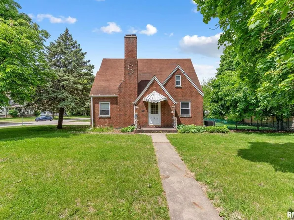 101 N Ridge St, Cambridge, IL 61238