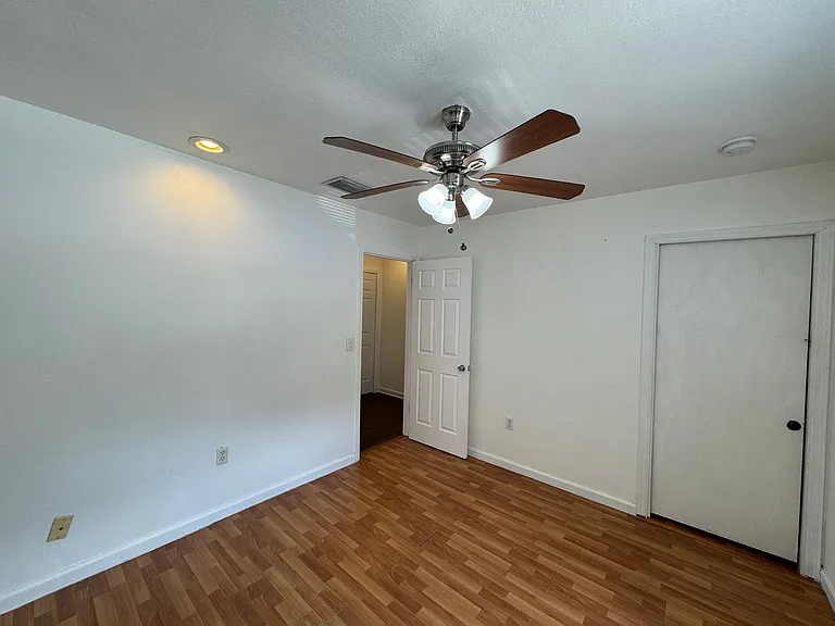 6061 Windhover Dr #10-D10 — Photo 15