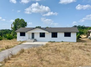 840 Mercury Dr, Canyon Lake, TX 78133