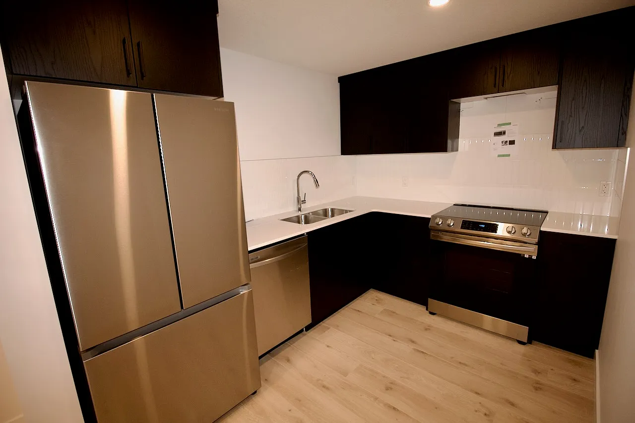1 Bed 1 Bath Suite For Rent Chappelle SW Edmonton — Photo 2