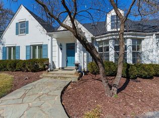 9393 Ladue Rd, Saint Louis, MO 63124