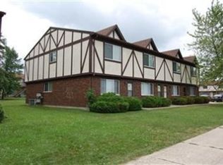 3877-3883 W 73rd Ct, Merrillville, IN 46410