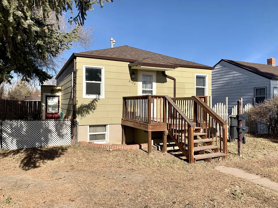 2102 E 16th Main