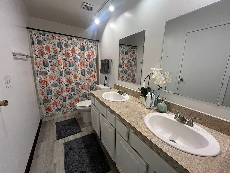 5258 Captains Ct — Photo 41