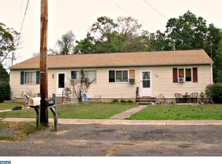 382 Gardens Ave, Atco, NJ 08004