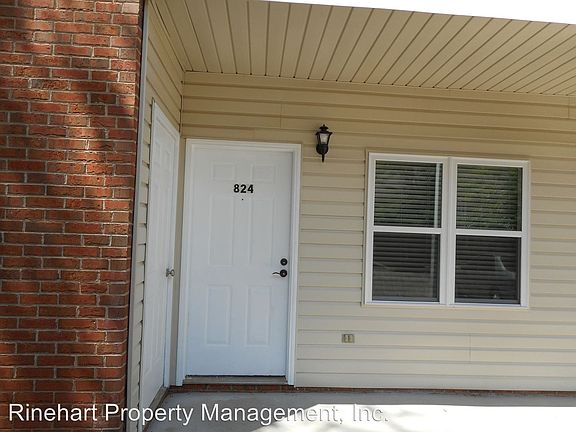 2nd image of 824 Iredell St