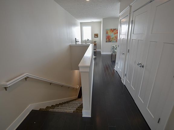 4th image of 10472 S 131st St #101