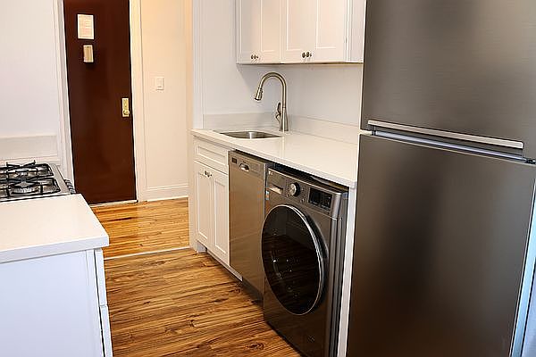 1st image of 258 Wadsworth Ave APT 2H