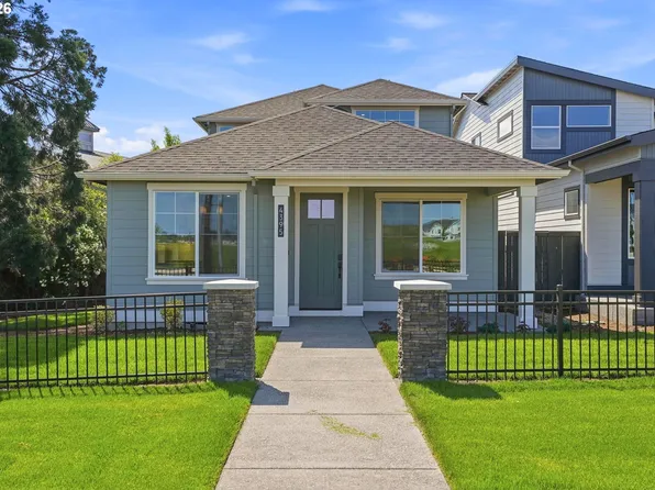 4395 SE Century Blvd, Hillsboro, OR 97123