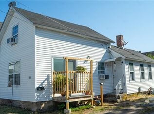 55 Narragansett Ave, Riverside, RI 02915