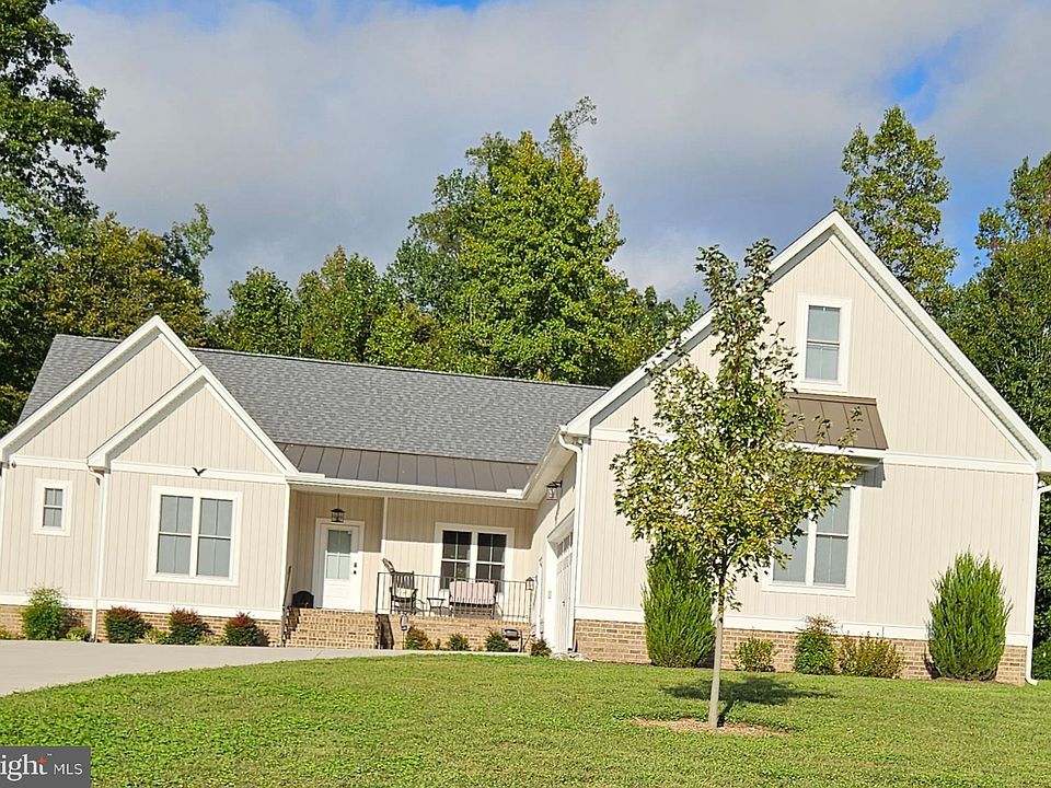 1st image of 20830 Scarlet Oak Dr