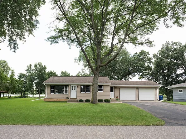 2647 Woodside Ln, Saint Cloud, MN 56301