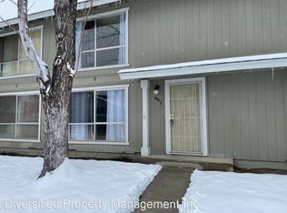 888 Mesa Ridge Dr, Sparks, NV 89434