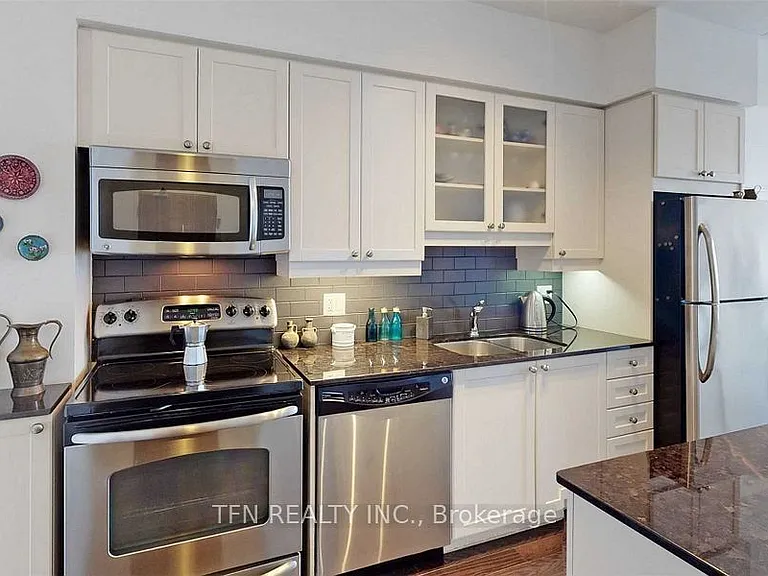 2191 Yonge St #4101 — Photo 6