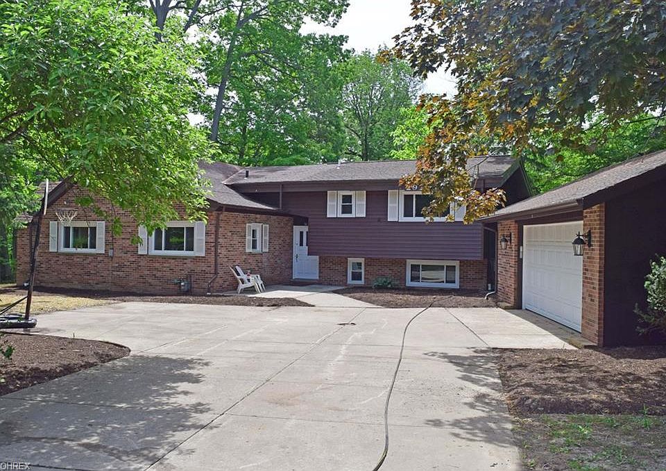 1st image of 29260 Ashwood Dr