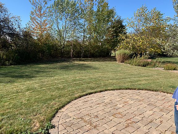 2nd image of 958 Caxton Ln