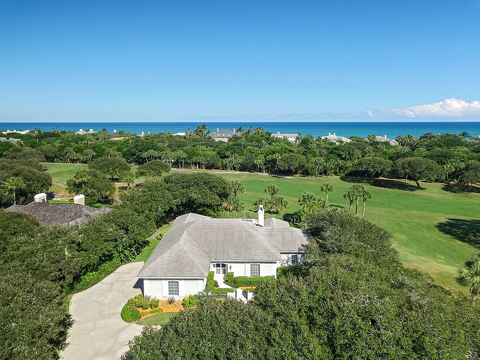 1st image of 460 Sea Oak Dr