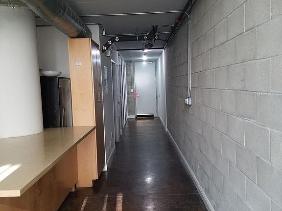 3rd image of 1130 S Flower St APT 106